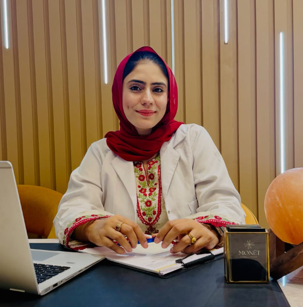 Dr Kainaat Shoukat